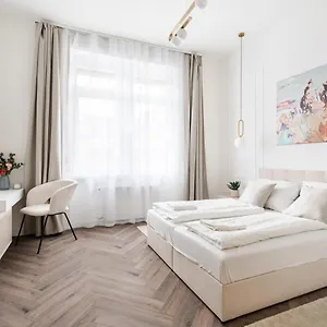  Appartamento E13 - Grand Boulevard Heritage - Location By Bqa