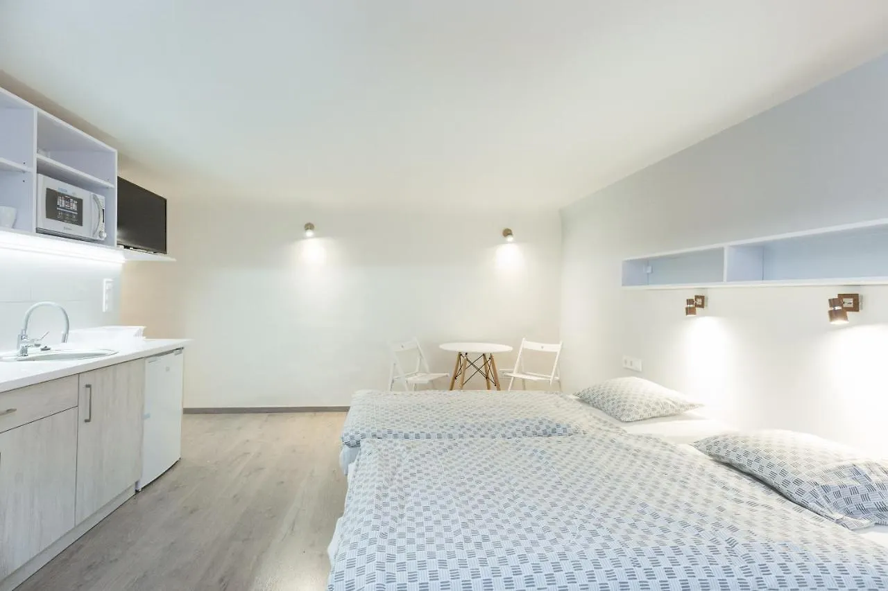 Appartamento Minimalist Styled Tiny Ap @New York Cafe Budapest 0*,